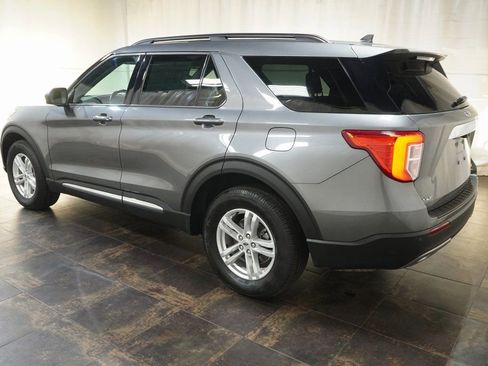 Used 2022 Ford Explorer XLT w/ Equipment Group 202A image 9