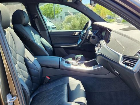 Used 2023 BMW X5 xDrive40i w/ Premium Package AWD/4WD image 16