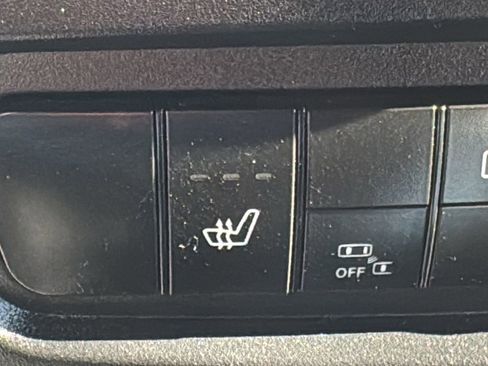 Used 2014 Mercedes-Benz Sprinter 2500 image 19