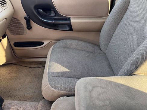 Used 2000 Ford Ranger XL image 13