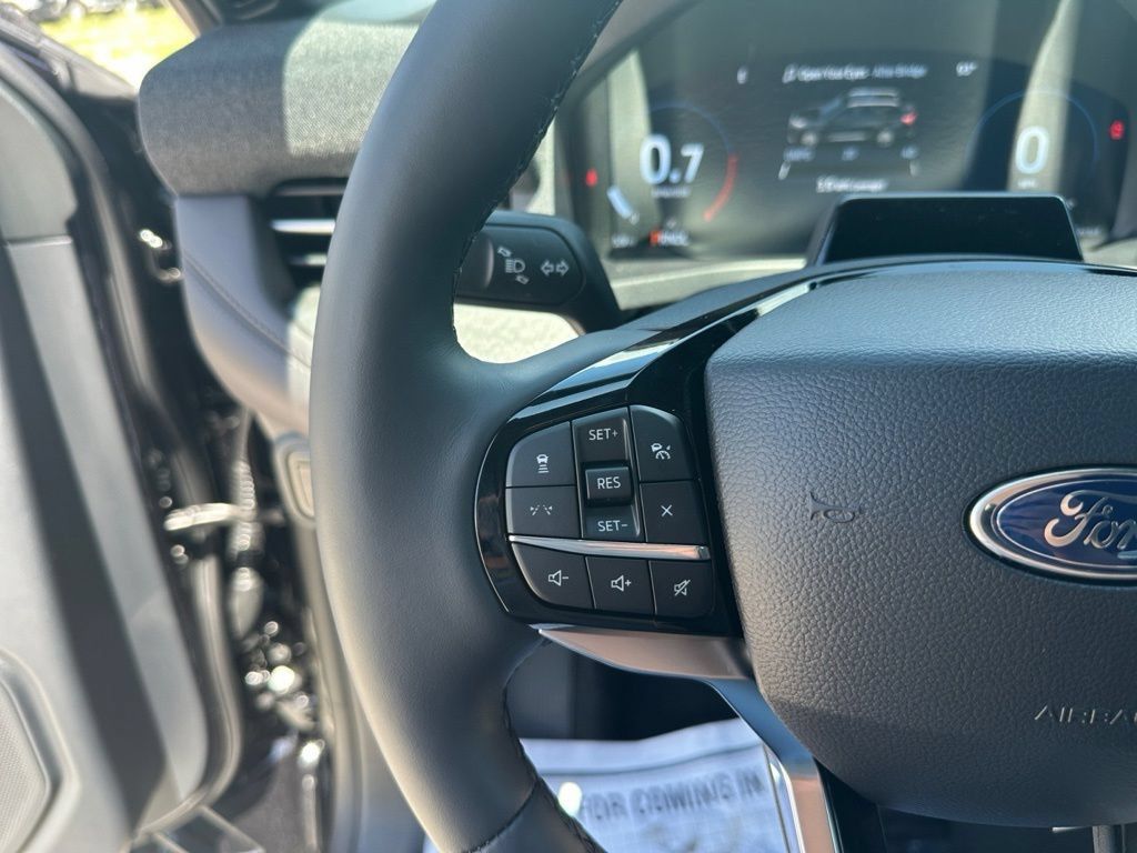 New 2026 Ford Explorer Platinum RWD image 36
