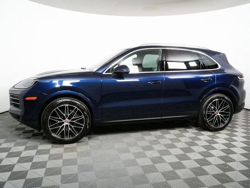 New 2026 Porsche Cayenne AWD/4WD image 2