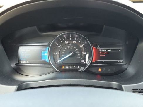 Used 2018 Ford Explorer XLT w/ Equipment Group 202A FWD image 27