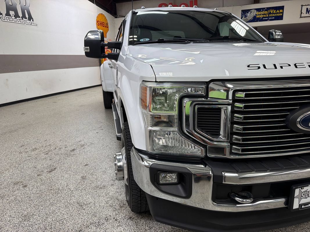 Used 2022 Ford F350 XLT w/ XLT Premium Package AWD/4WD image 14