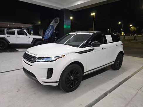 Used 2025 Land Rover Range Rover Evoque S AWD/4WD image 2