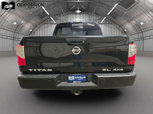 Used 2019 Nissan Titan SL AWD/4WD image 6