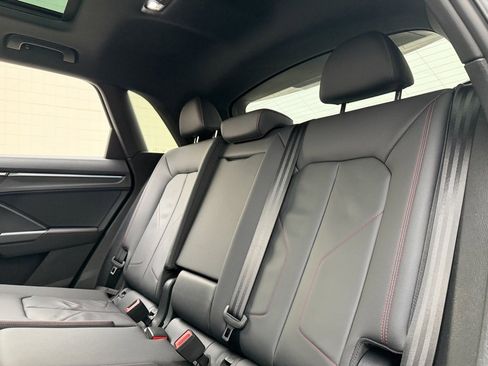 Certified 2025 Audi Q3 2.0T Premium Plus w/ Premium Plus Package image 36