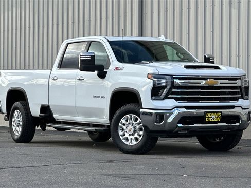 Used 2024 Chevrolet Silverado 3500 LTZ w/ LTZ Convenience Package image 2