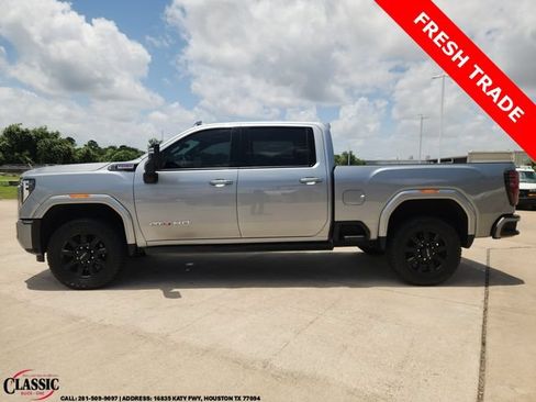Used 2024 GMC Sierra 2500 AT4 w/ AT4 Premium Plus Package AWD/4WD image 4