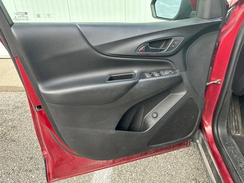 Used 2019 Chevrolet Equinox LT AWD/4WD image 13