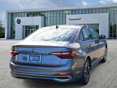 Used 2022 Volkswagen Jetta SEL image 4