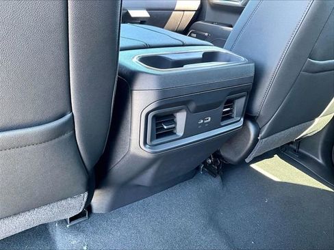 New 2026 Chevrolet Silverado 1500 LT Trail Boss w/ LT Trail Boss Premium Package AWD/4WD image 17