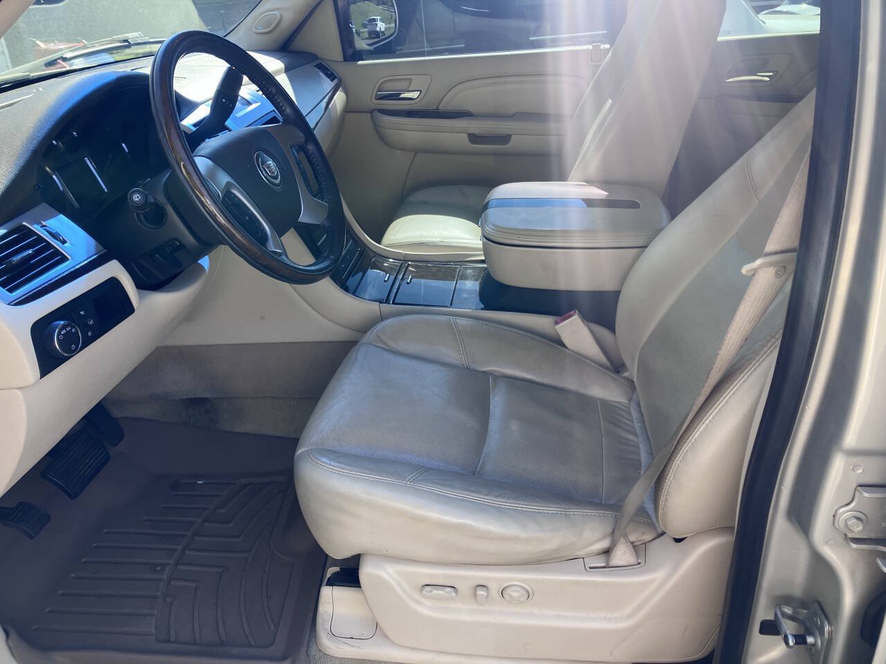 Used 2007 Cadillac Escalade AWD image 7