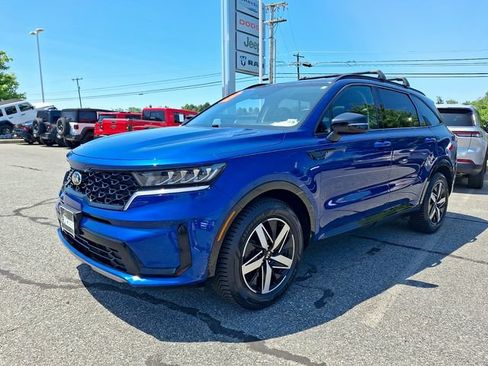 Used 2021 Kia Sorento S w/ Panoramic Sunroof Package FWD image 3