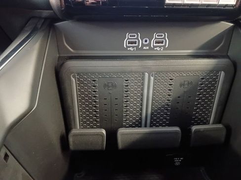 New 2026 RAM 2500 Laramie AWD/4WD image 6