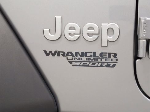 Used 2020 Jeep Wrangler Unlimited Sport image 13