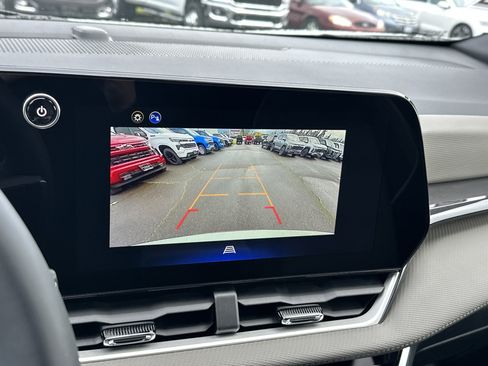 New 2026 Chevrolet Equinox LT w/ Convenience Package II image 22