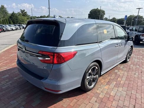 Used 2024 Honda Odyssey Elite image 14