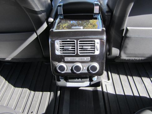 Used 2017 Land Rover Range Rover Long Wheelbase Supercharged image 17