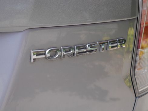 Used 2018 Subaru Forester 2.5i w/ Alloy Wheel Package AWD/4WD image 19