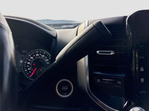 Used 2024 RAM 2500 Laramie w/ Bed Utility Group image 18