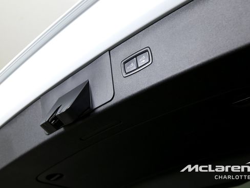 Used 2023 Porsche Cayenne Turbo S image 22