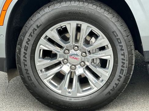 Used 2025 GMC Yukon Denali image 26