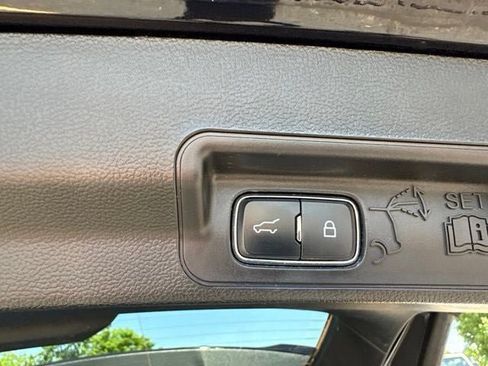 Used 2024 Ford Explorer XLT w/ Equipment Group 202A AWD/4WD image 14