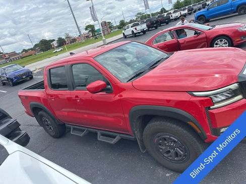 Used 2025 Nissan Frontier PRO-4X AWD/4WD image 4