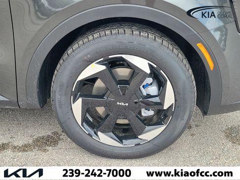 New 2026 Kia Sorento EX FWD image 7