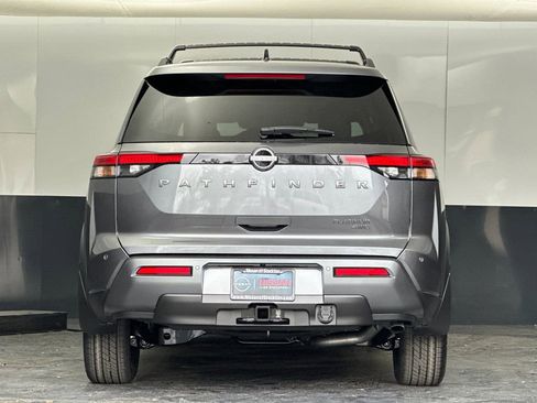 New 2026 Nissan Pathfinder Platinum w/ Cargo Package image 4