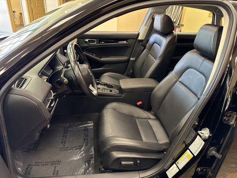 Used 2022 Honda Civic Touring image 5