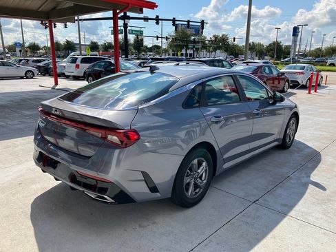 Used 2021 Kia K5 LXS image 9