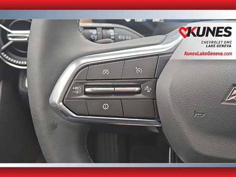 New 2026 Chevrolet Equinox ACTIV w/ Convenience Package III AWD/4WD image 32