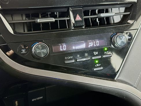 Used 2023 Toyota Camry SE FWD image 22