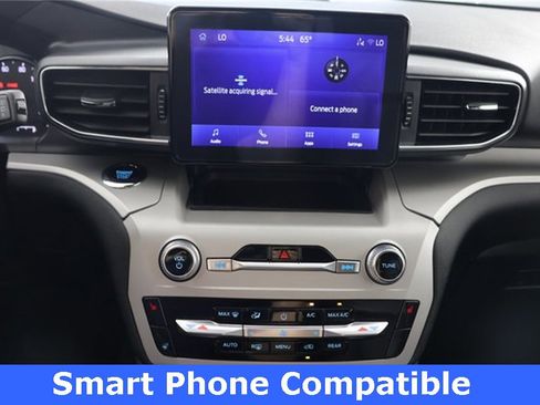 Used 2023 Ford Explorer XLT w/ Equipment Group 202A image 14