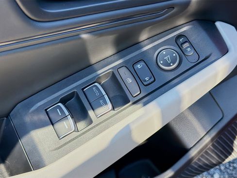 New 2025 Honda Accord SE image 24