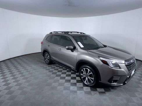 Used 2022 Subaru Forester Limited w/ Popular Package #2 image 2