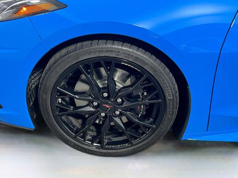 Used 2023 Chevrolet Corvette Stingray Preferred Cpe w/ Z51 Performance Package image 13
