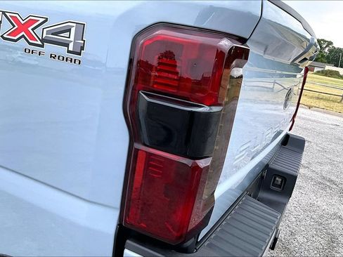 Used 2024 Ford F250 Lariat w/ Lariat Ultimate Package AWD/4WD image 28