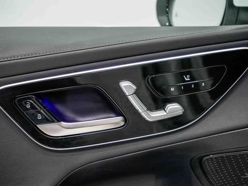 Certified 2024 Mercedes-Benz GLC 300 image 19