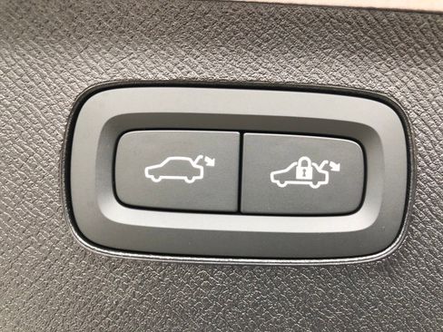 New 2026 Volvo XC90 B5 Plus image 39