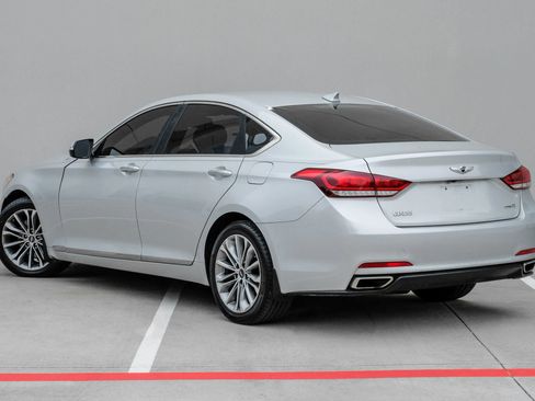 Used 2016 Hyundai Genesis 3.8 AWD/4WD image 15