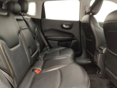 Used 2019 Jeep Compass Limited AWD/4WD image 19