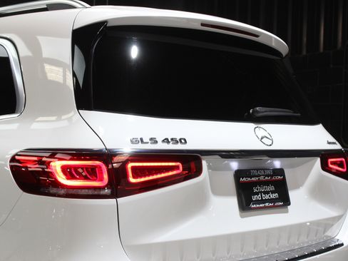 Used 2023 Mercedes-Benz GLS 450 4MATIC image 14