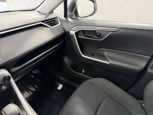 Used 2024 Toyota RAV4 LE image 24