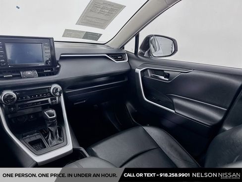 Used 2020 Toyota RAV4 XLE Premium image 22