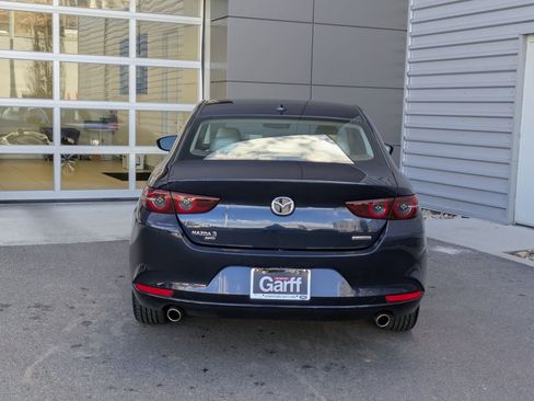 Used 2020 MAZDA MAZDA3 AWD Sedan w/ Premium Package image 4