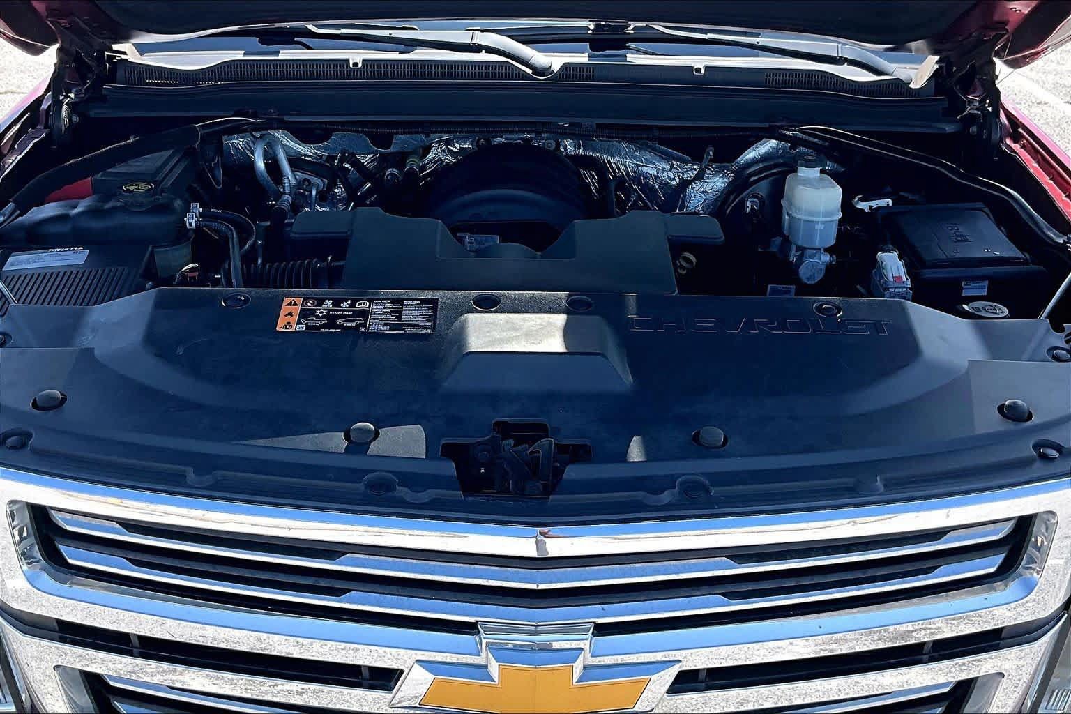 Used 2017 Chevrolet Tahoe Premier AWD/4WD image 32