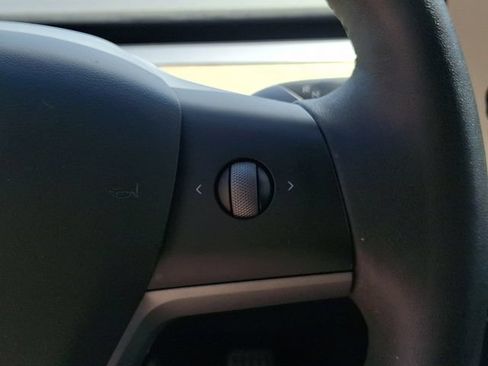 Used 2023 Tesla Model 3 Standard Range RWD image 25